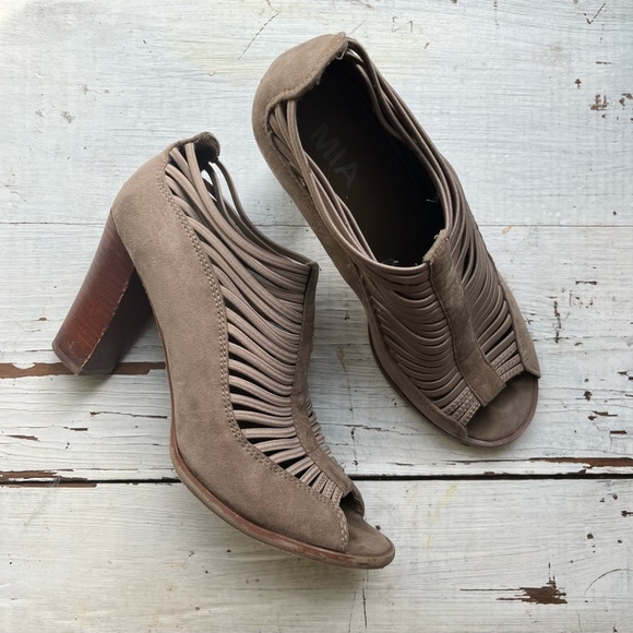 MIA 'Shellie' Gray Taupe Elastic Strap Caged Open Toe Bootie Block Heel Sandal - Picture 3 of 9